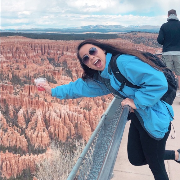 Meet your Posher, Laci - Picture 1 of 1